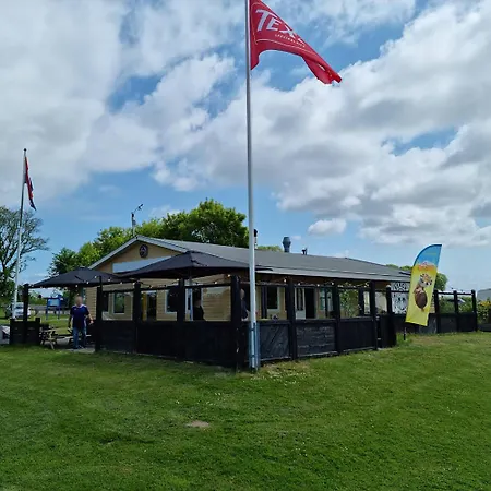 Watt-fee Semesterbostad *